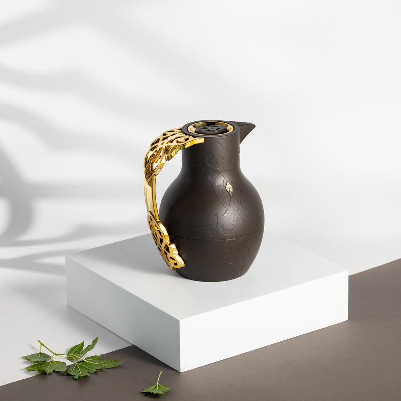 Vacuum Flask For Tea And Coffee From Naqsh - Black + Gold MS Department Store Oman
